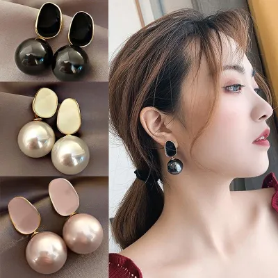 Big Pearl Design Dangle Earrings